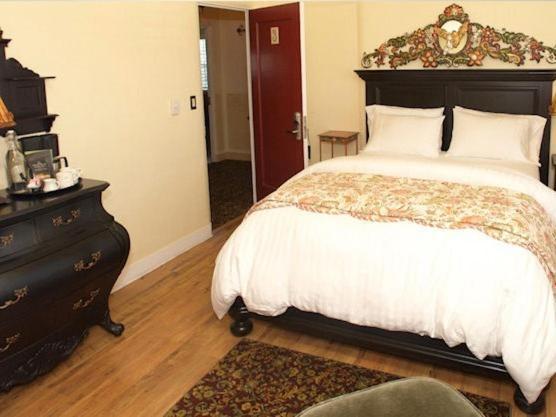Half Moon Bay Inn - Main Street Downtown Ngoại thất bức ảnh